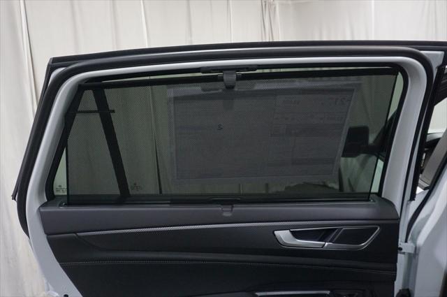 Photo of 2025 Opal White Volkswagen Atlas Cross Sport