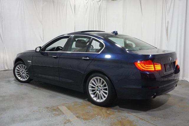 Photo of 2011 Imperial Blue Metallic BMW 535
