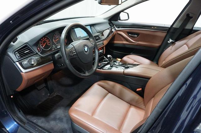 Photo of 2011 Imperial Blue Metallic BMW 535