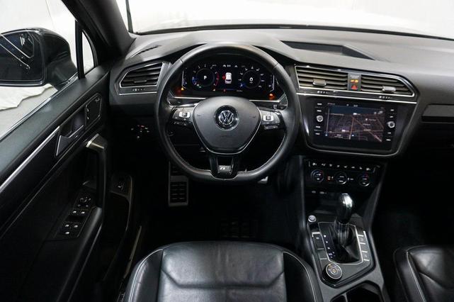 Photo of 2021 Deep Black Pearl Volkswagen Tiguan