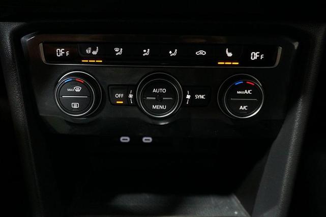 Photo of 2021 Deep Black Pearl Volkswagen Tiguan