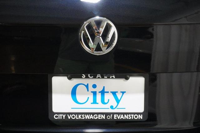 Photo of 2021 Deep Black Pearl Volkswagen Tiguan