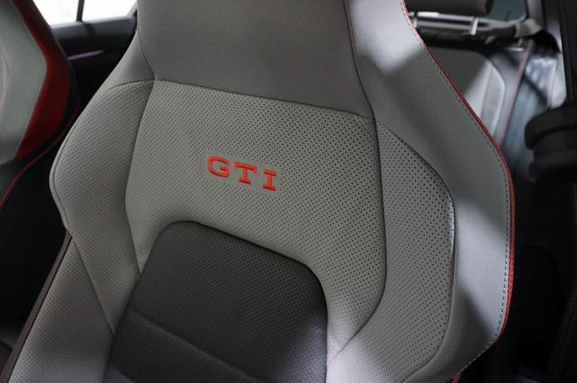 Photo of 2025 Deep Black Volkswagen Golf GTI