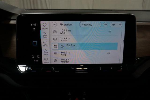 Photo of 2025 Deep Black Pearl Volkswagen Atlas
