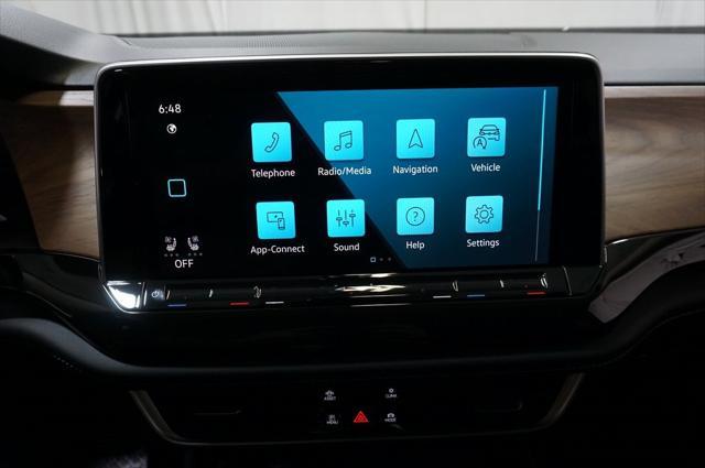 Photo of 2025 Deep Black Pearl Volkswagen Atlas