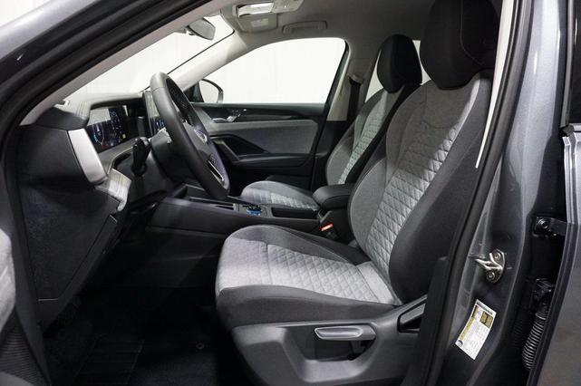 Photo of 2025 Platinum Gray Volkswagen Tiguan