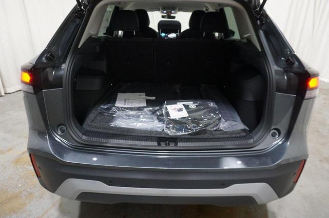 Photo of 2025 Platinum Gray Volkswagen Tiguan