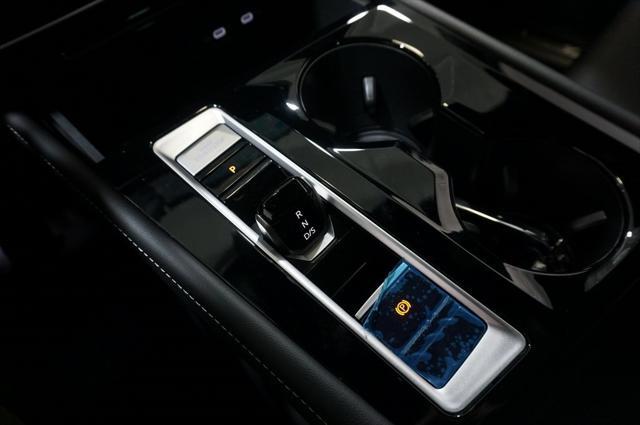 Photo of 2025 Blue Volkswagen Atlas Cross Sport
