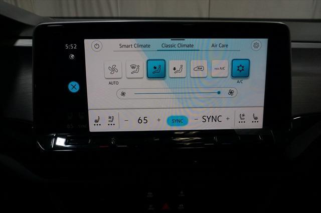 Photo of 2025 Blue Volkswagen Atlas Cross Sport