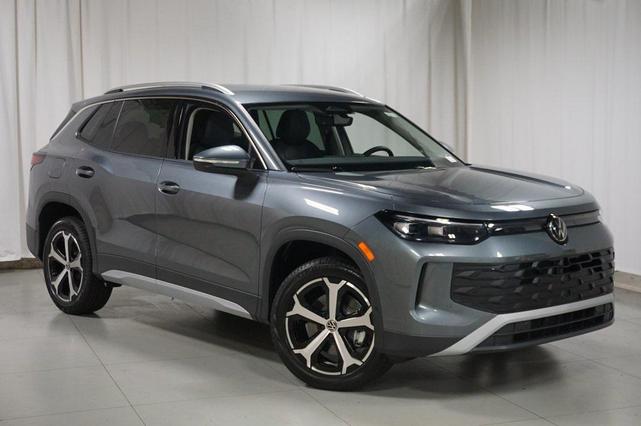 Photo of 2025 Platinum Gray Volkswagen Tiguan