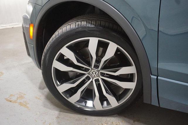 Photo of 2021 Blue Metallic Volkswagen Tiguan