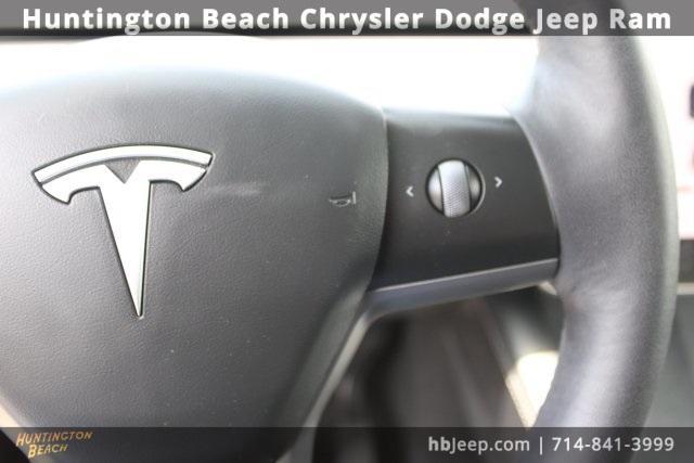 Photo of 2022 Midnight Silver Metallic Tesla Model Y