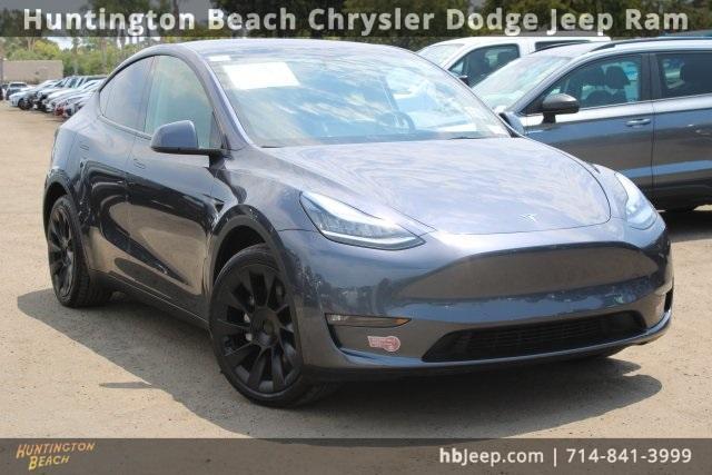 Photo of 2022 Midnight Silver Metallic Tesla Model Y