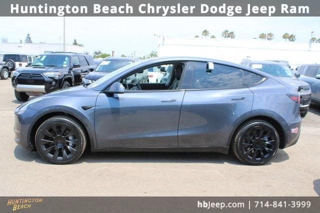 Photo of 2022 Midnight Silver Metallic Tesla Model Y