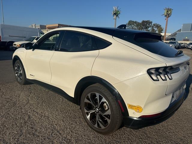 Photo of 2021 White Metallic Ford Mustang Mach-E