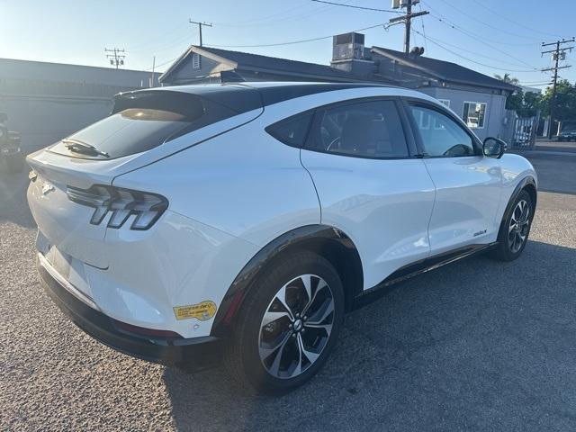 Photo of 2021 White Metallic Ford Mustang Mach-E