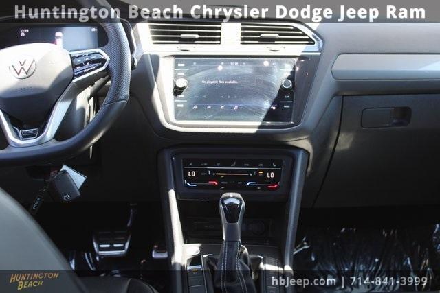 Photo of 2022 Platinum Gray Metallic Volkswagen Tiguan