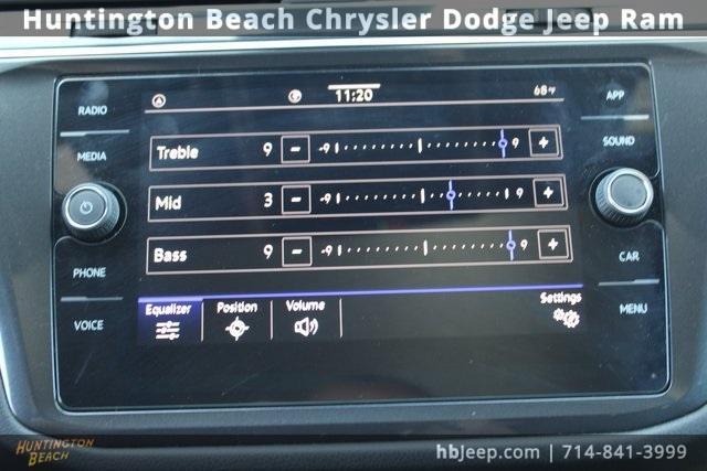 Photo of 2022 Platinum Gray Metallic Volkswagen Tiguan