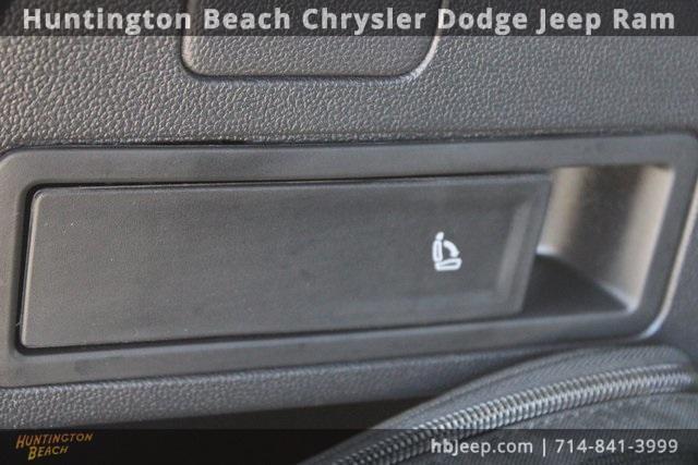 Photo of 2022 Platinum Gray Metallic Volkswagen Tiguan