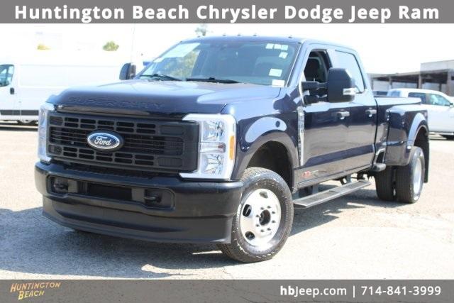 Photo of 2023 Antimatter Blue Metallic Ford F-350