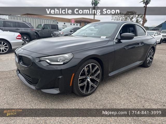 2023 BMW 230