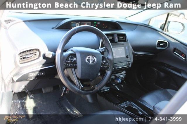 Photo of 2019 Blizzard Pearl Toyota Prius