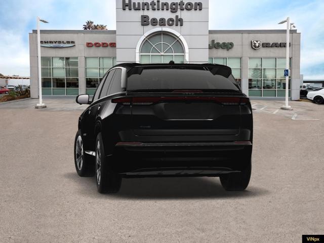 Photo of 2025 Diamond Black Jeep Wagoneer S