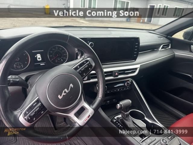 Photo of 2022 Wolf Gray Kia K5