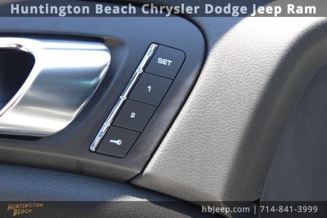 Photo of 2018 White Porsche Cayenne