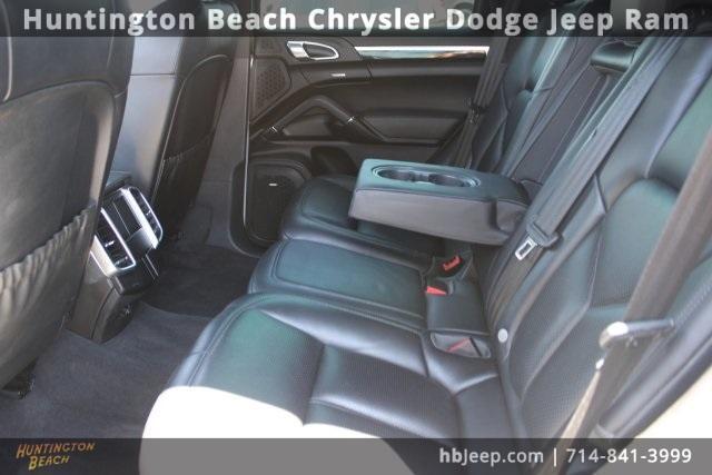 Photo of 2018 White Porsche Cayenne