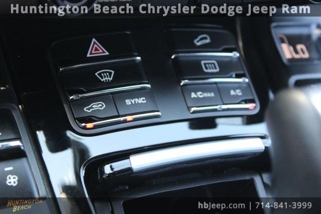 Photo of 2018 White Porsche Cayenne