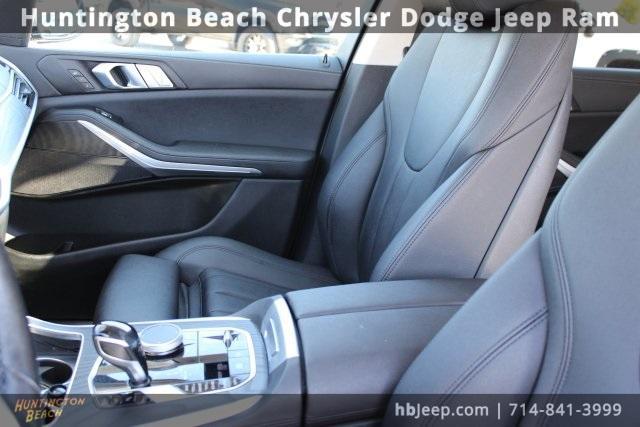 Photo of 2022 Dark Graphite Metallic BMW X7
