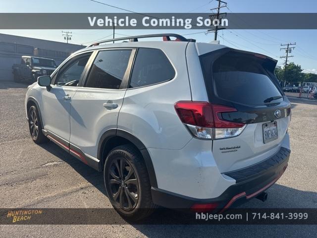 Photo of 2020 Crystal White Pearl Subaru Forester