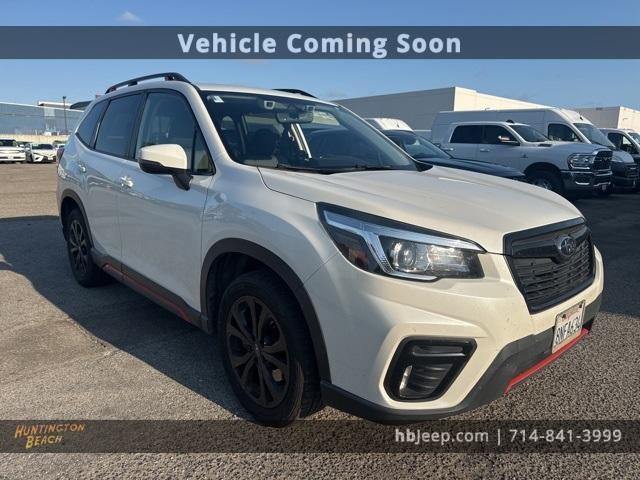 Photo of 2020 Crystal White Pearl Subaru Forester