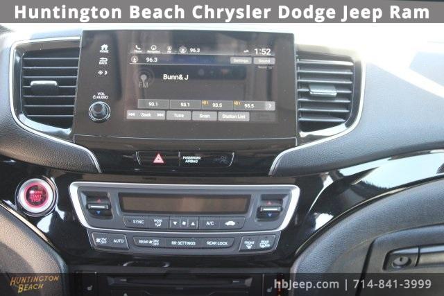 Photo of 2020 Modern Steel Metallic Honda Pilot