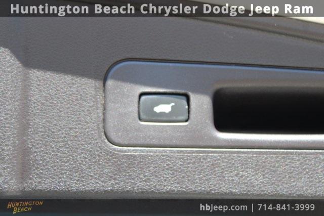 Photo of 2020 Platinum White Pearl Acura MDX