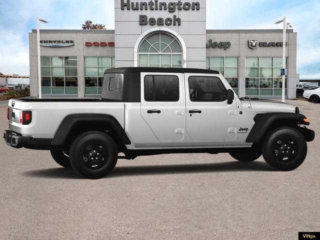 Photo of 2025 Bright White Jeep Gladiator