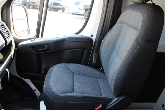 Photo of 2025 Bright White RAM ProMaster 1500