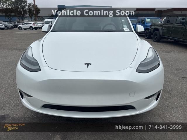 Photo of 2023 Pearl White Multi Tesla Model Y