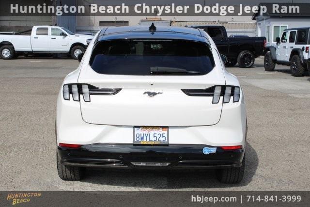 Photo of 2021 White Metallic Ford Mustang Mach-E