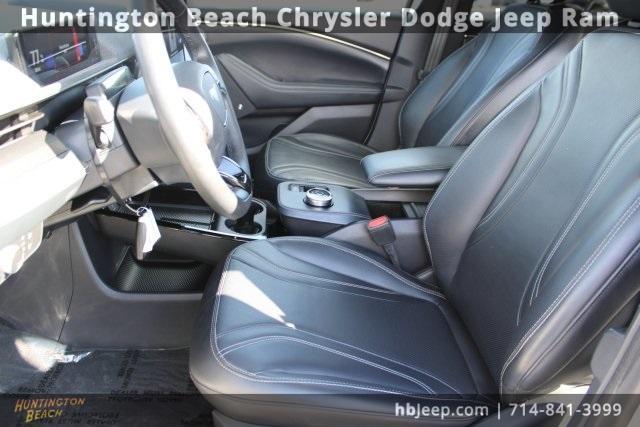 Photo of 2021 White Metallic Ford Mustang Mach-E