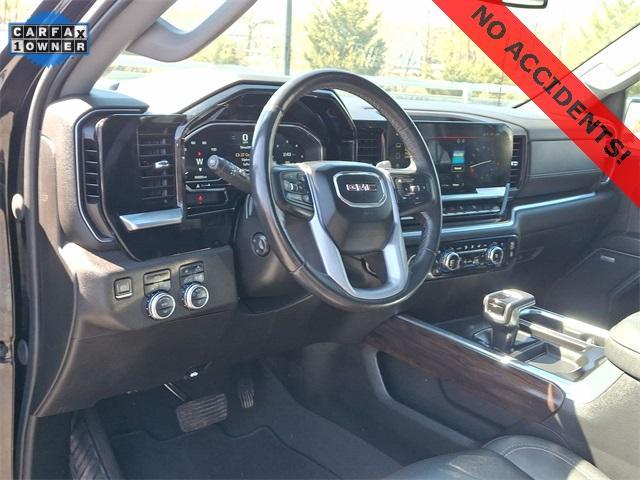 Photo of 2022 Black GMC Sierra 1500