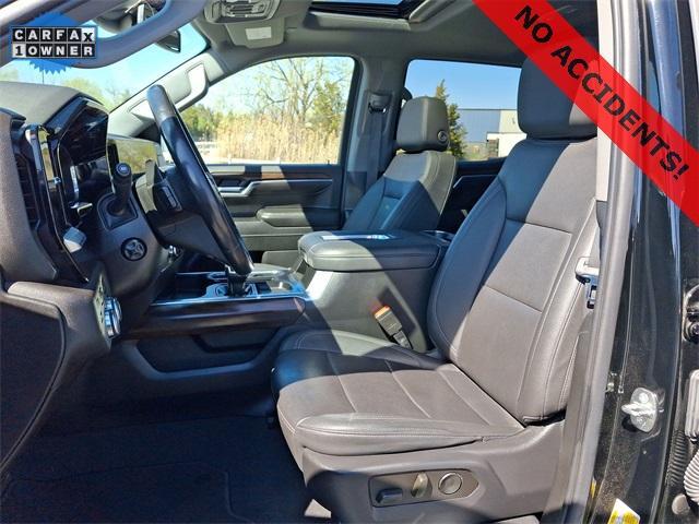 Photo of 2022 Black GMC Sierra 1500