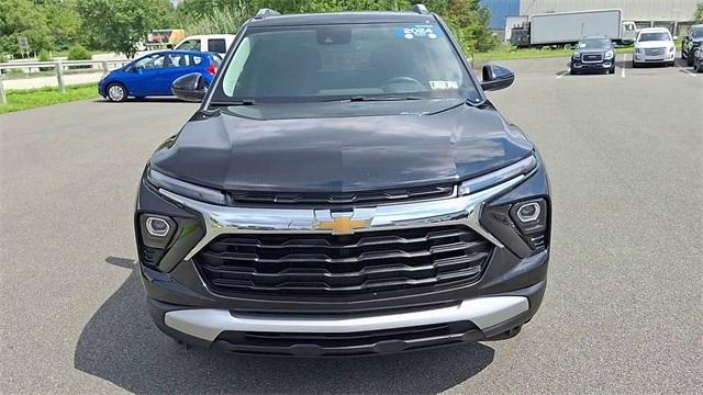 Photo of 2024 Black Chevrolet Trailblazer