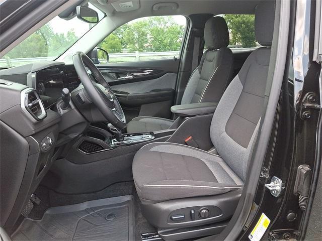 Photo of 2024 Black Chevrolet Trailblazer