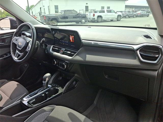 Photo of 2024 Black Chevrolet Trailblazer