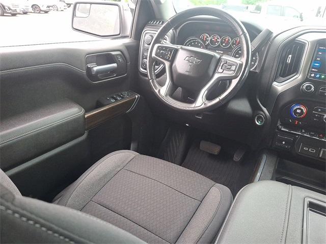 Photo of 2021 White Chevrolet Silverado 1500