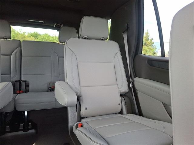 Photo of 2025 White GMC Yukon