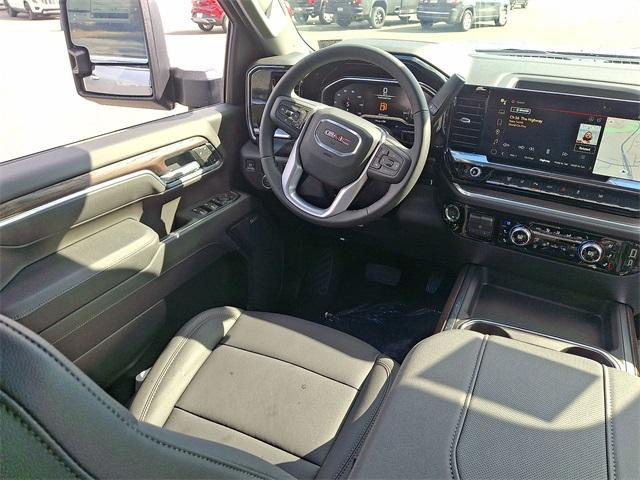 Photo of 2025 Gray GMC Sierra 2500