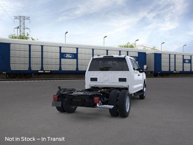 Photo of 2025 Oxford White Ford F-350